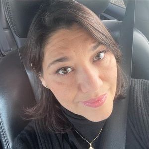 Meet your Posher, Mirna